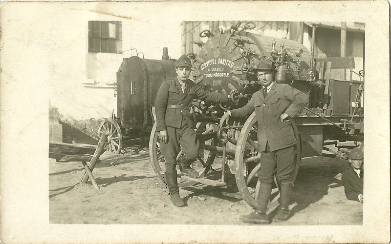 Cumpar poze vechi si foarte vechi cu sau fara rama